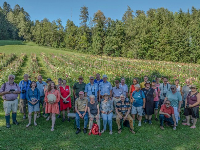 Fachgruppe im Dahlienparadies